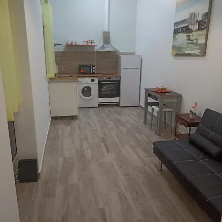 Genius Apartment *